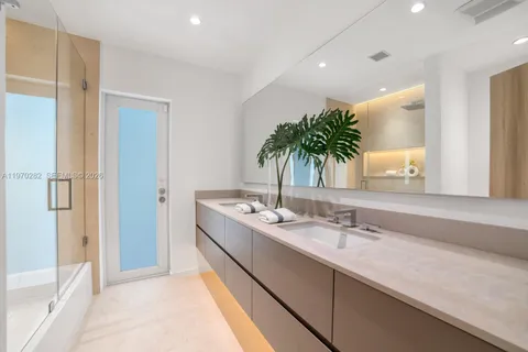 $3,450,000 | 143 Morningside Drive, Coral Gables, FL 33133