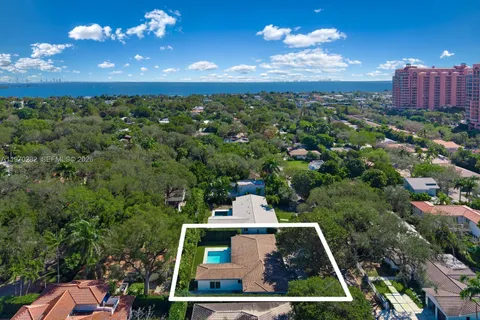 $3,450,000 | 143 Morningside Drive, Coral Gables, FL 33133