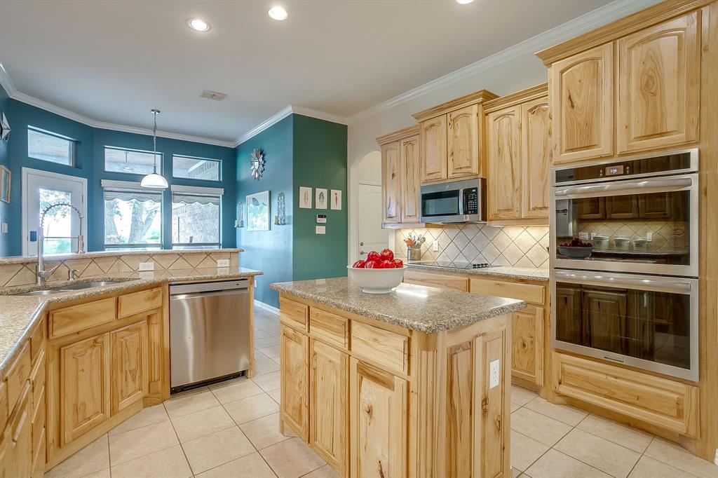 505 Morrow Road Springtown, TX 76082 - Photo 13 of 40 Gallery Image 13