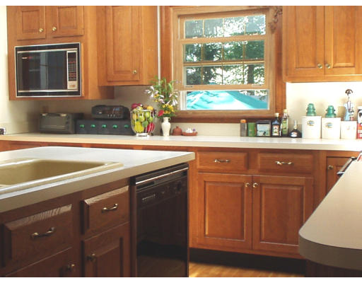 3 Ponkapoag Way Canton, MA 02021 - Photo 8 of 11 Gallery Image 8