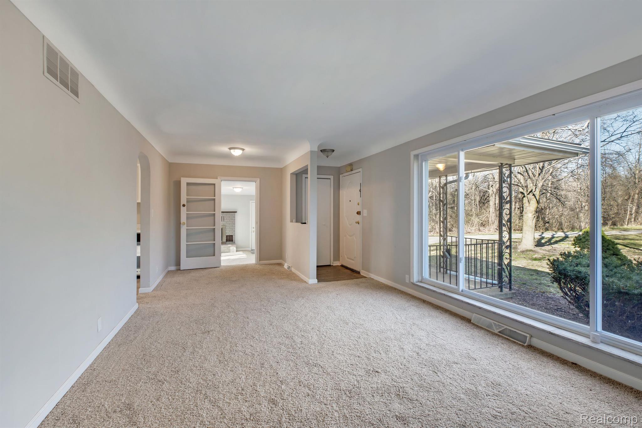 31130 Henry Ruff Road Romulus, MI 48174 - Photo 12 of 23 Gallery Image 12
