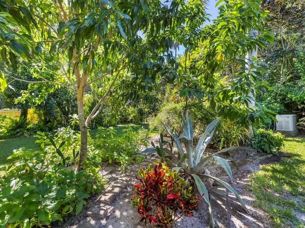 $599,000 | 805 27th Avenue, Vero Beach, FL 32960