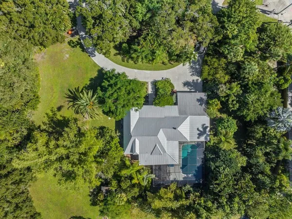 $599,000 | 805 27th Avenue, Vero Beach, FL 32960