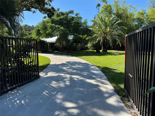 $599,000 | 805 27th Avenue, Vero Beach, FL 32960