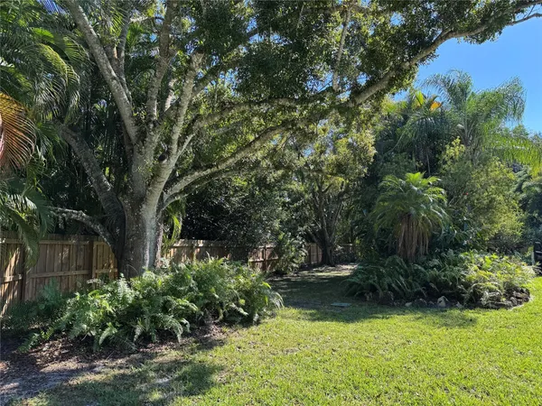 $599,000 | 805 27th Avenue, Vero Beach, FL 32960