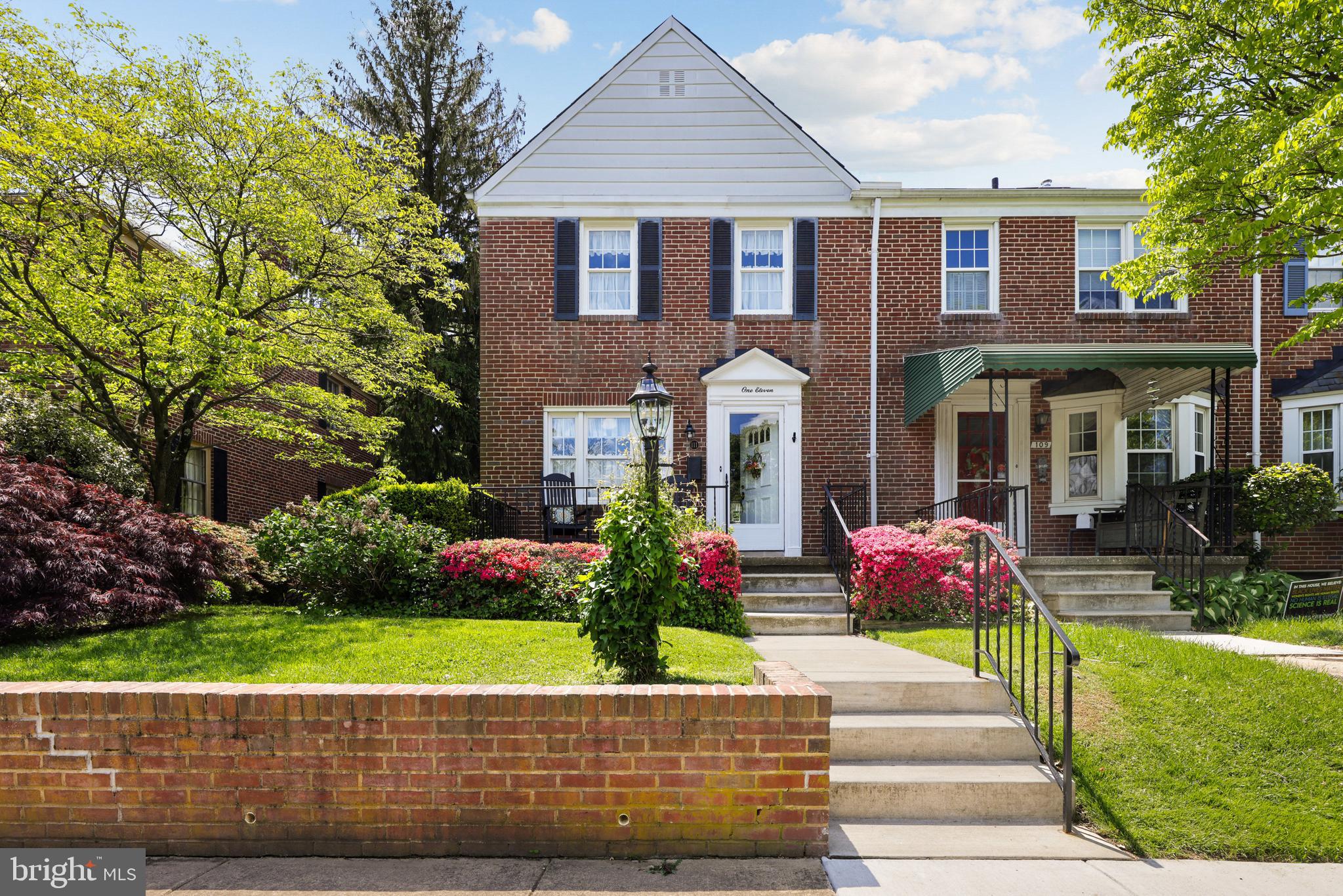 111 Overbrook Road Baltimore, MD 21212 - Photo 2 of 48 End of group with exceptional side/back lot!