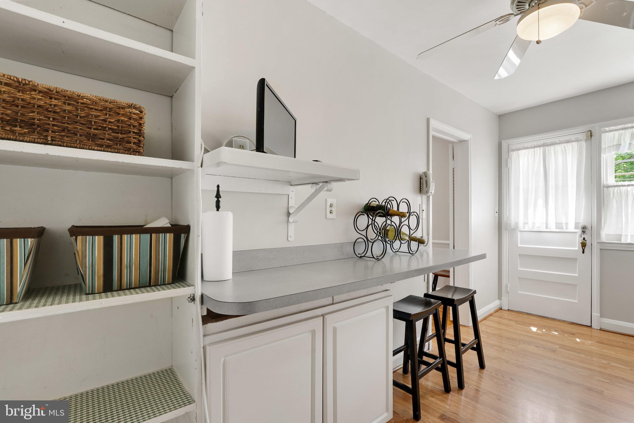 111 Overbrook Road Baltimore, MD 21212 - Photo 17 of 48 View of pantry/Breakfast Bar