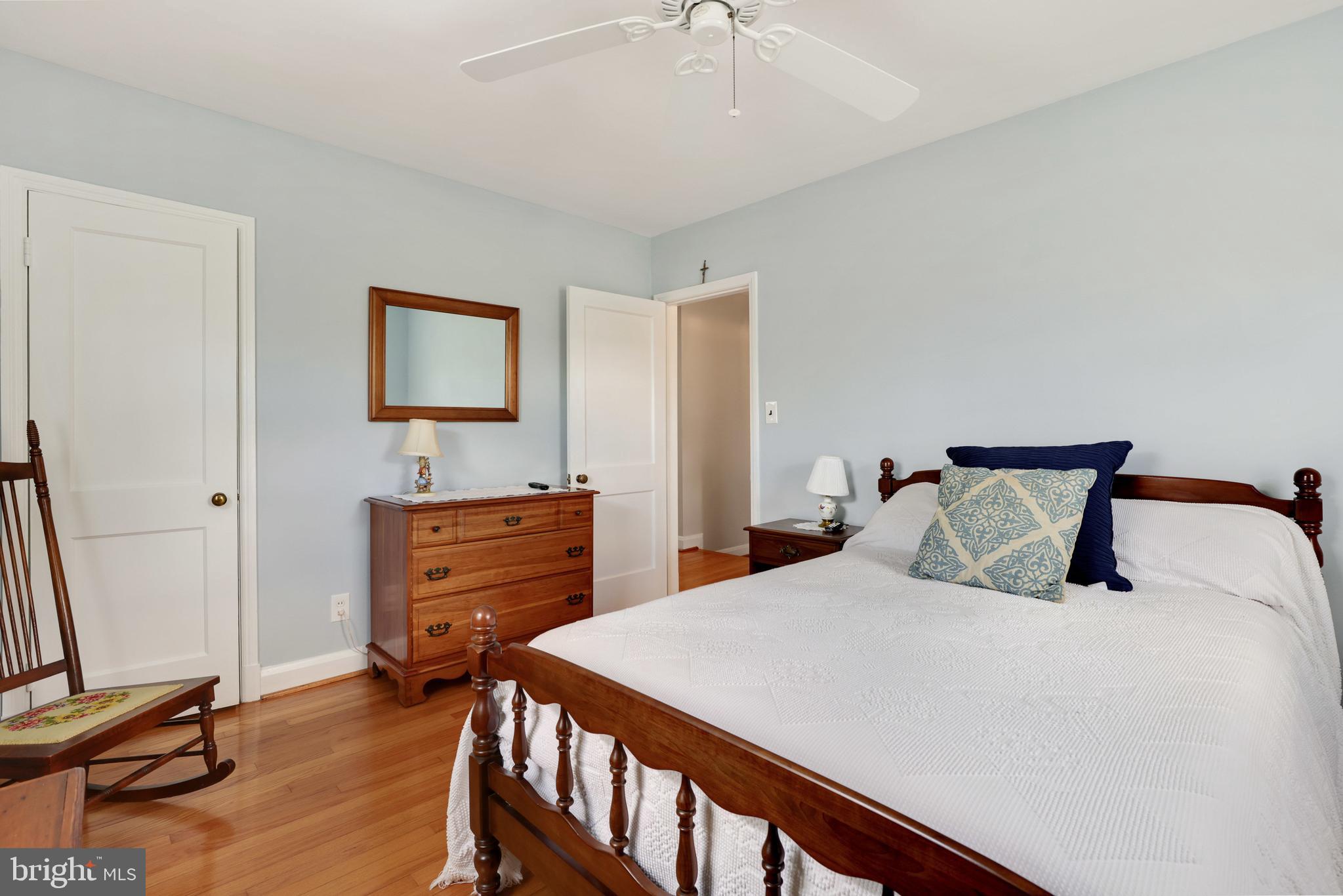 111 Overbrook Road Baltimore, MD 21212 - Photo 22 of 48 Primary Bedrom- additional Wdws-sunlight!