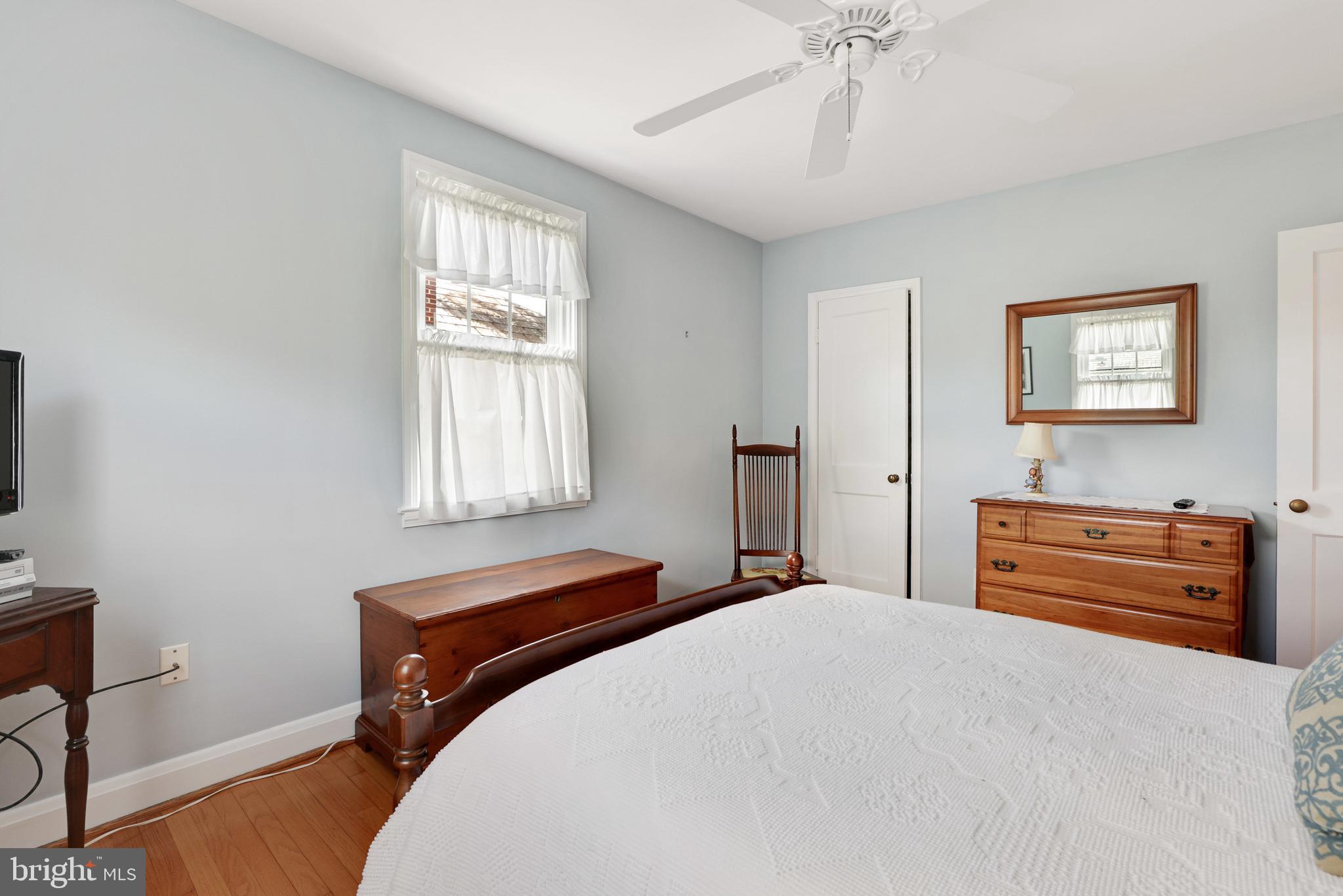 111 Overbrook Road Baltimore, MD 21212 - Photo 23 of 48 Primary Owners Bedroom