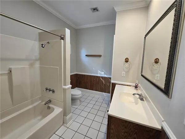 $1,900 | 527 West 25th Avenue, Covington, LA 70433