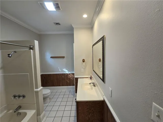 $1,850 | 527 West 25th Avenue, Covington, LA 70433