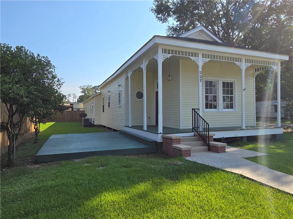 527 West 25th Avenue Covington, LA 70433 - Photo 2 of 19