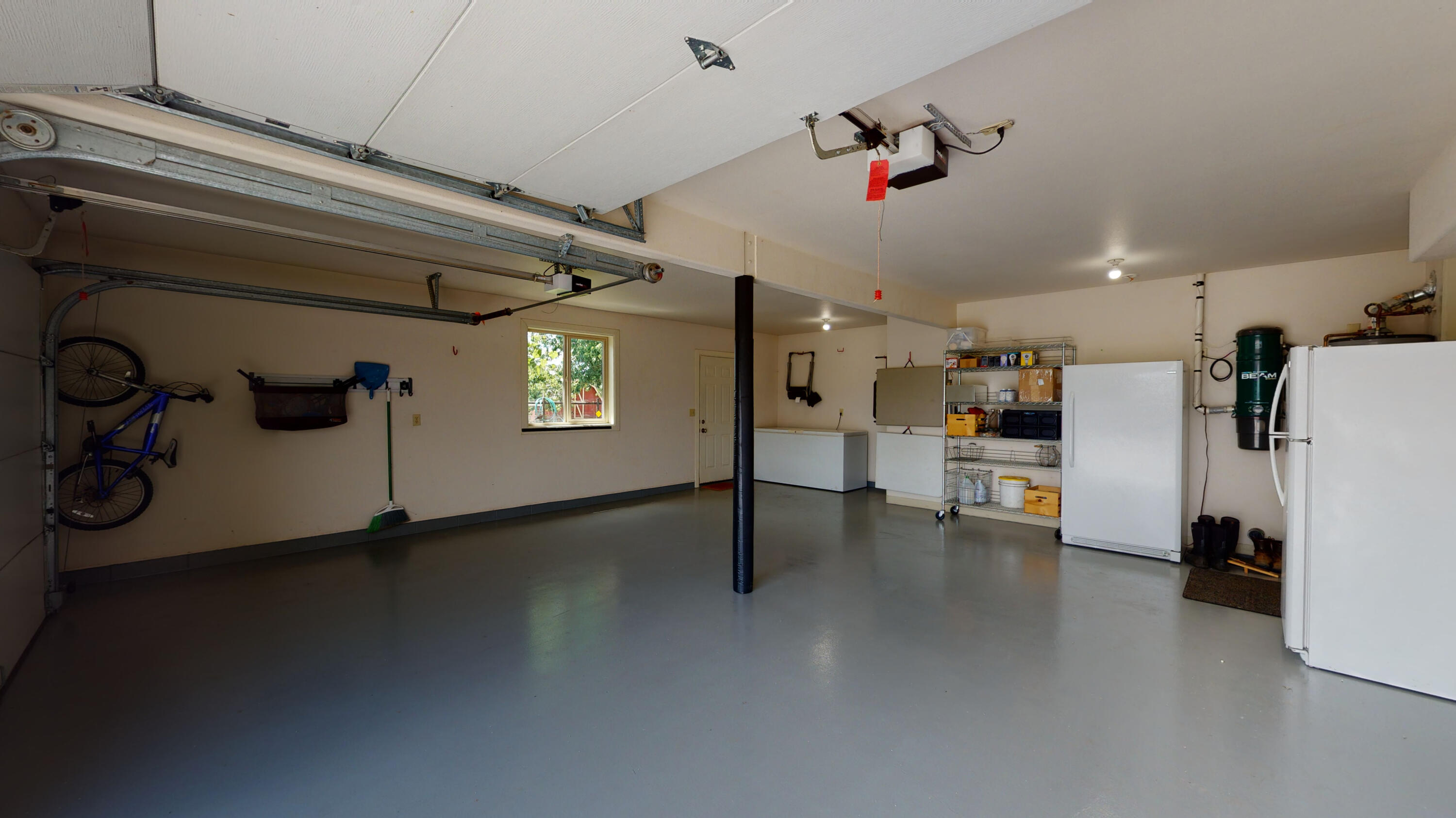 3315 Leonard Road Grants Pass, OR 97527 - Photo 42 of 86 Garage