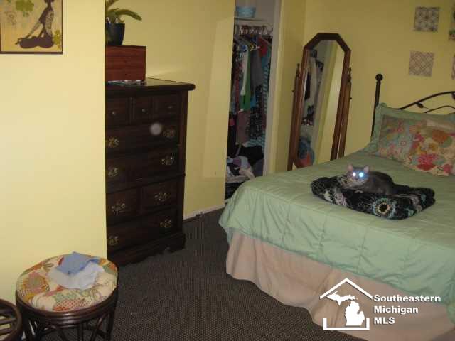 634 Newport Road Carleton, MI 48117 - Photo 7 of 9