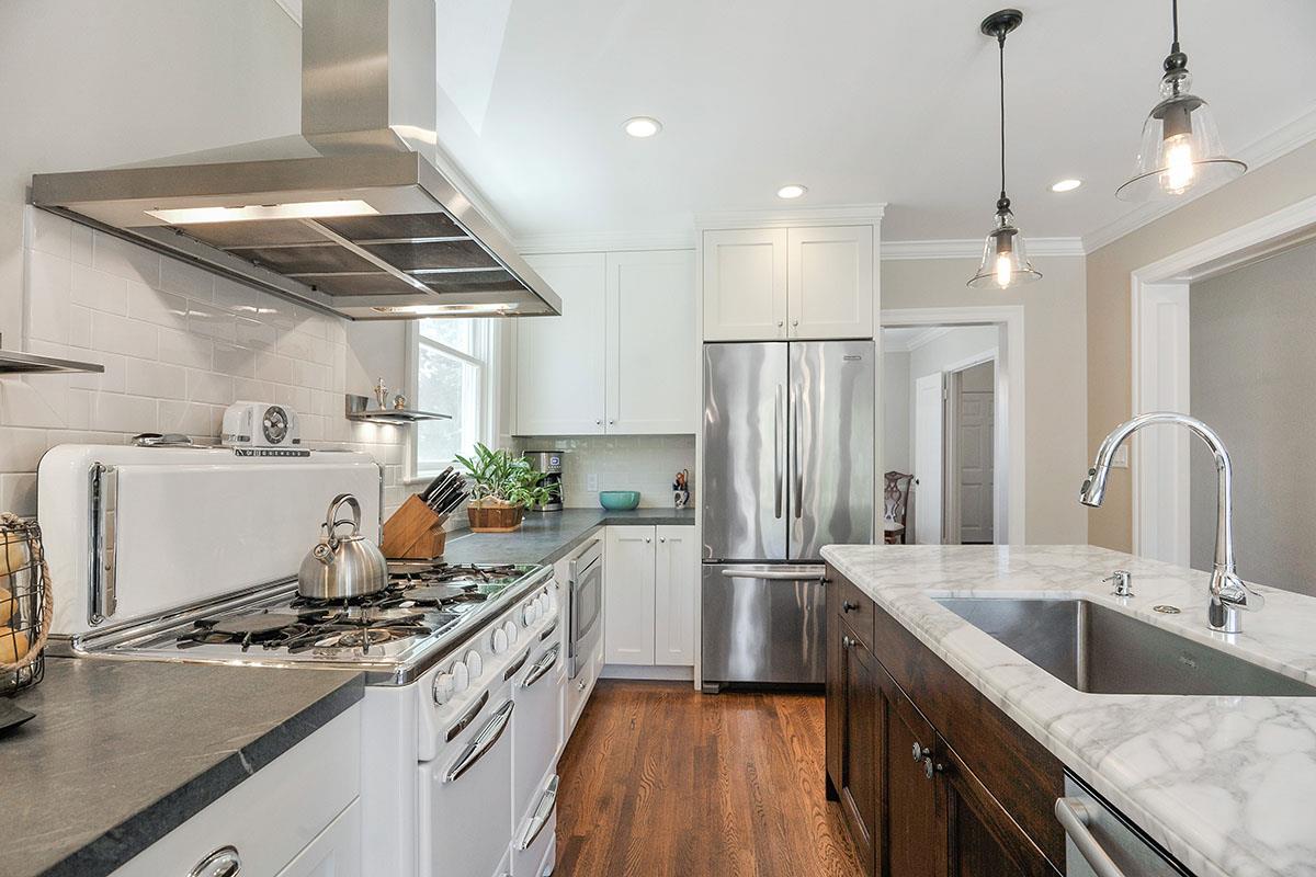 482 Chatham Road Burlingame, CA 94010 - Photo 16 of 44 Gallery Image 16