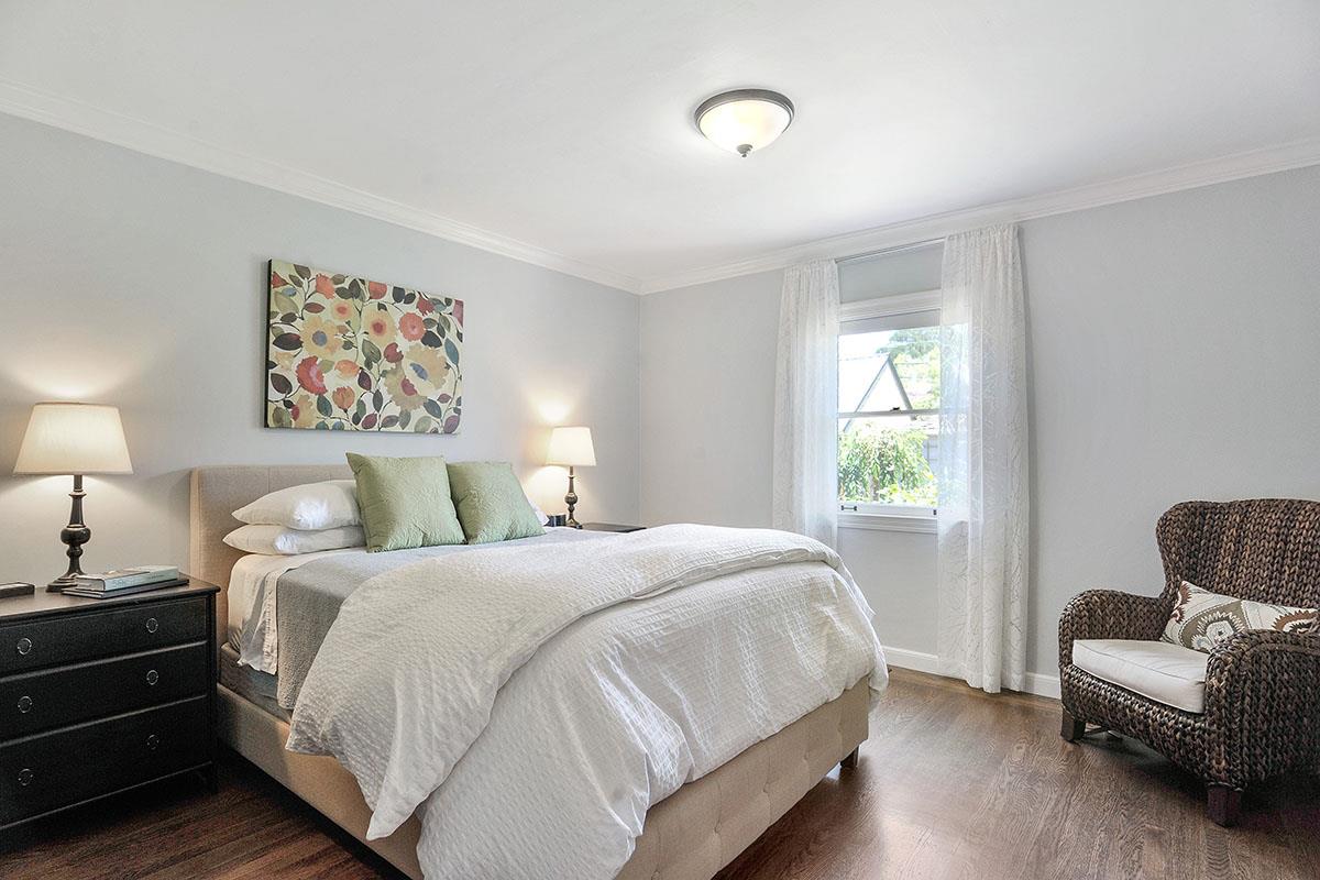 482 Chatham Road Burlingame, CA 94010 - Photo 22 of 44 Gallery Image 22
