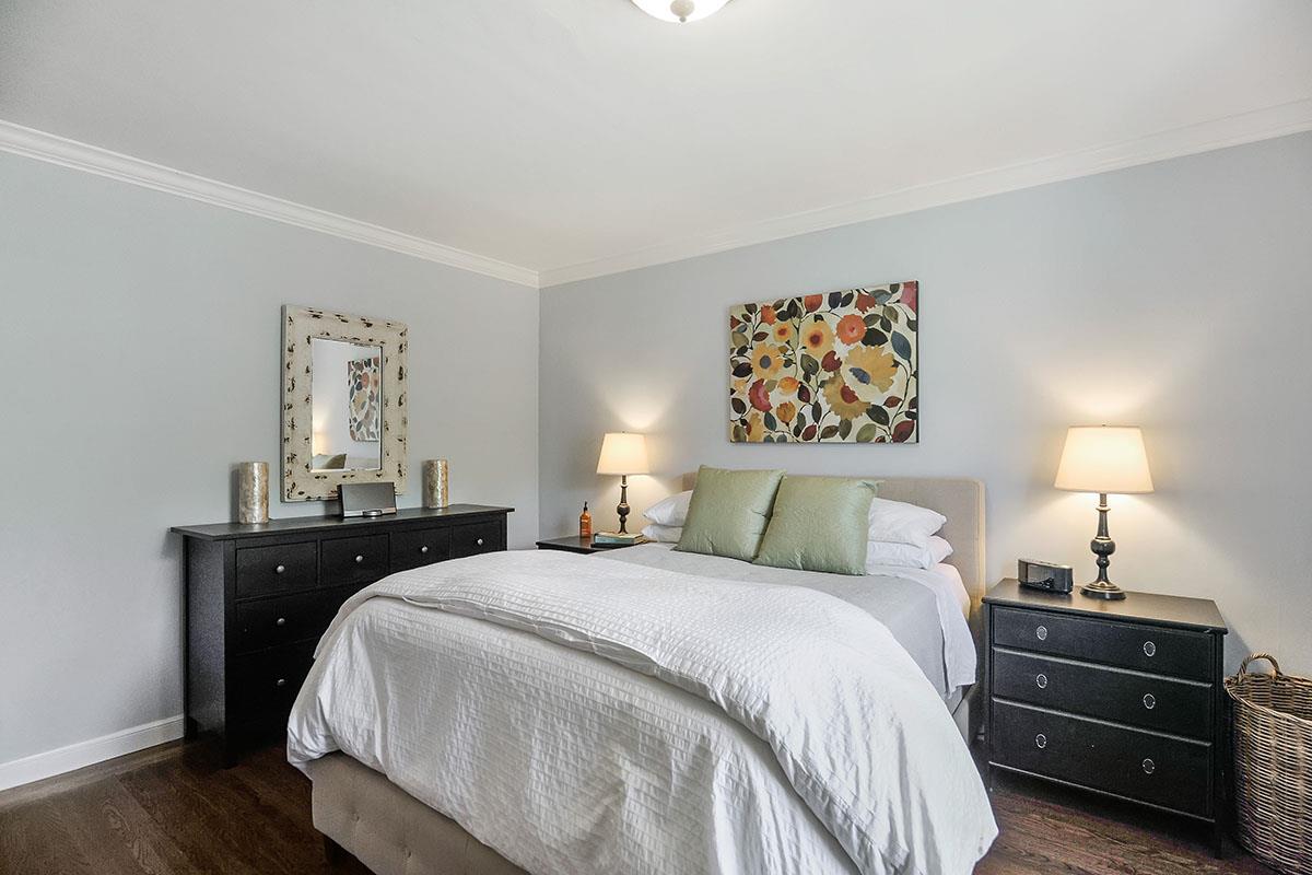 482 Chatham Road Burlingame, CA 94010 - Photo 23 of 44 Gallery Image 23