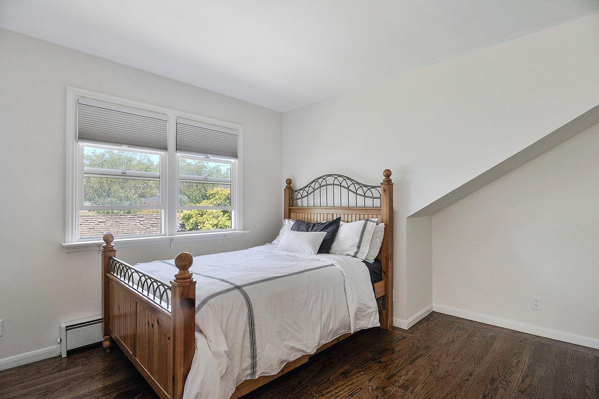 482 Chatham Road Burlingame, CA 94010 - Photo 28 of 44 Gallery Image 28