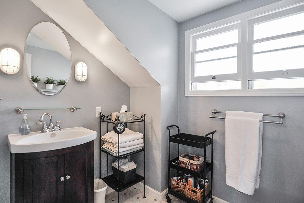482 Chatham Road Burlingame, CA 94010 - Photo 32 of 44 Gallery Image 32