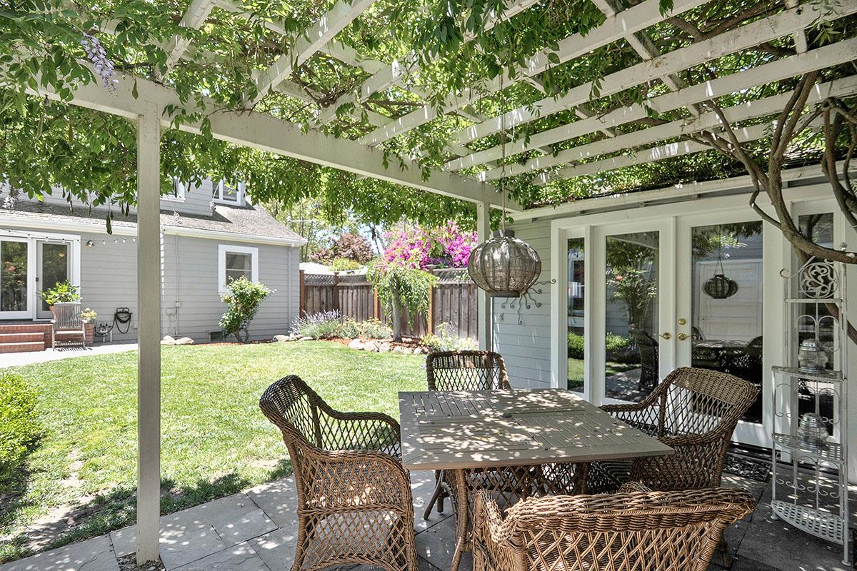 482 Chatham Road Burlingame, CA 94010 - Photo 41 of 44 Gallery Image 41
