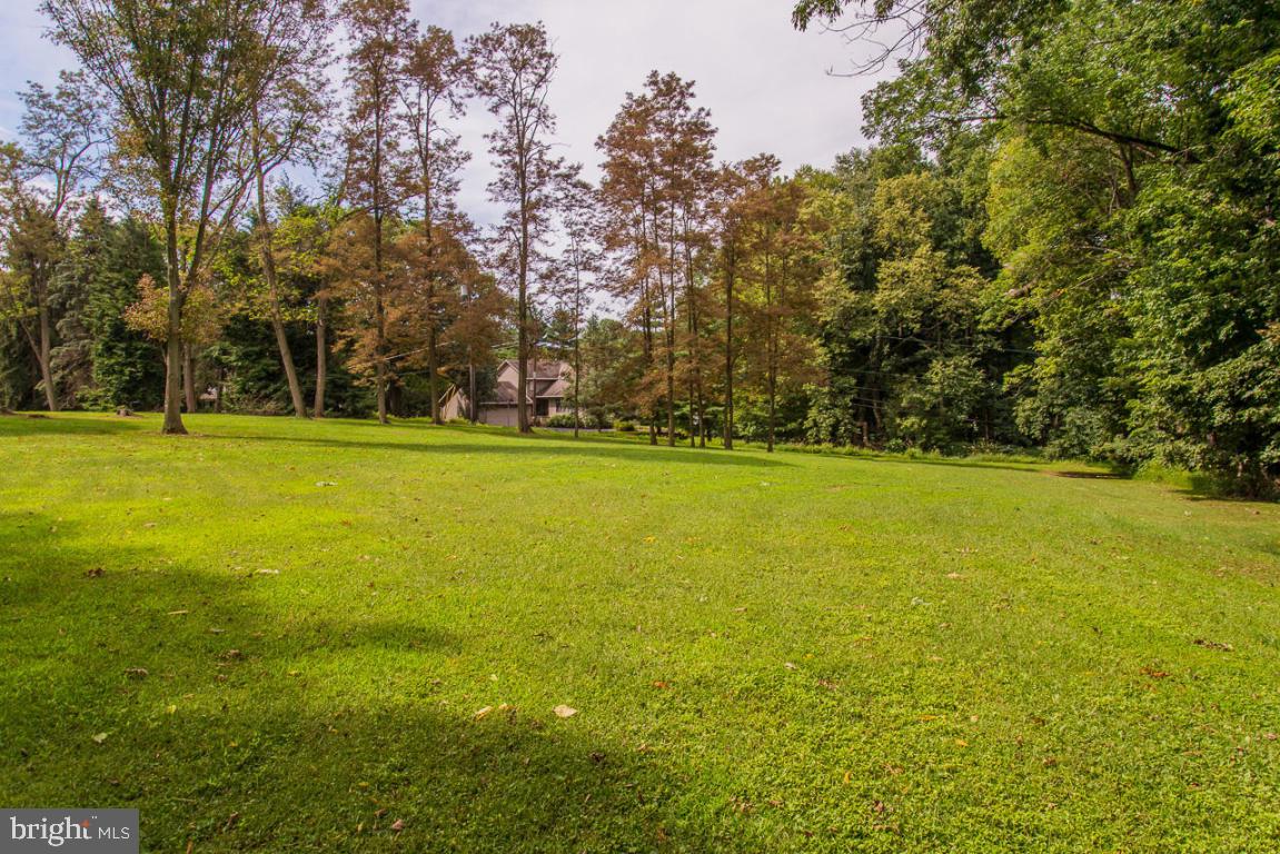 28 Leaman Road Lancaster, PA 17603 - Photo 14 of 17 Gallery Image 14