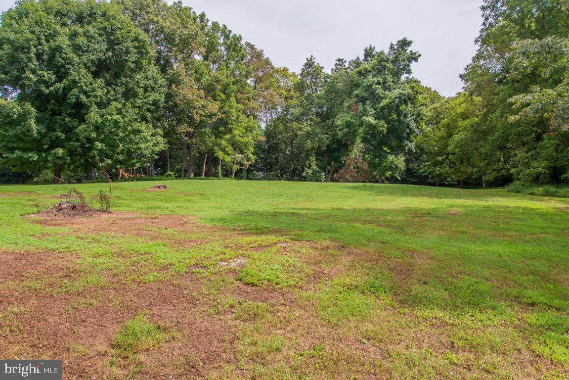 28 Leaman Road Lancaster, PA 17603 - Photo 5 of 17 Gallery Image 5