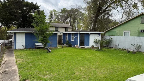 $269,900 | 2003 Alta Vista Street, Houston, TX 77023