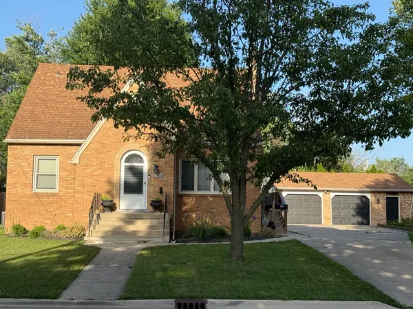 $375,000 | 1500 Tonti Street, LaSalle, IL 61301