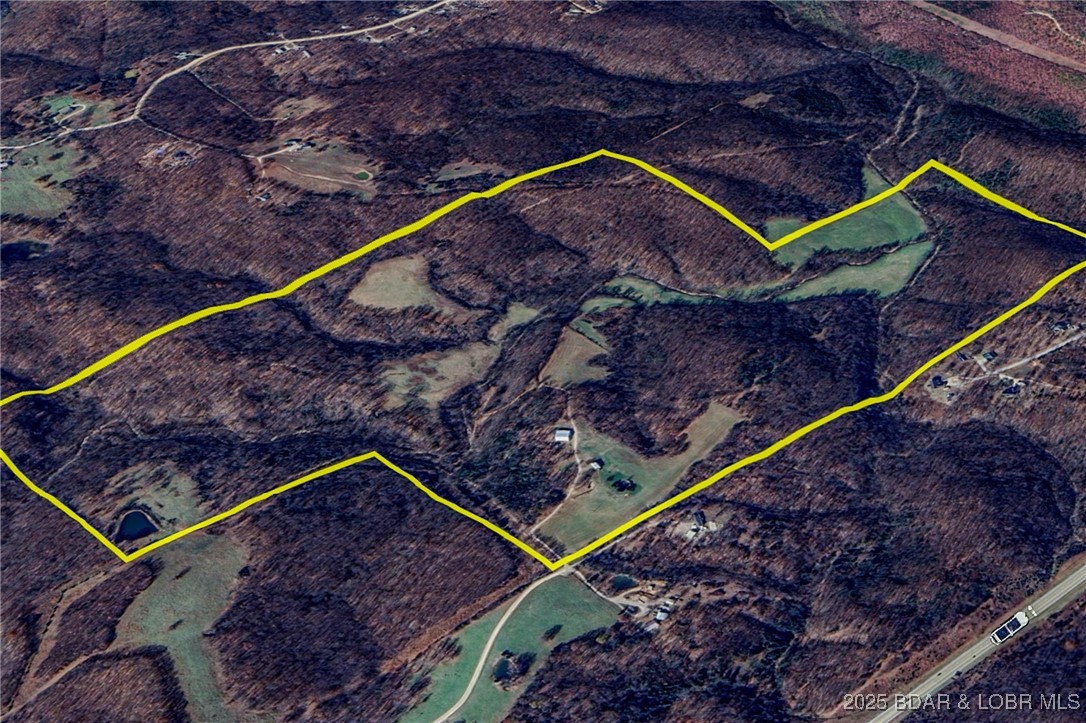 1389 Crater Hill Road Camdenton, MO 65020 - Photo 4 of 50