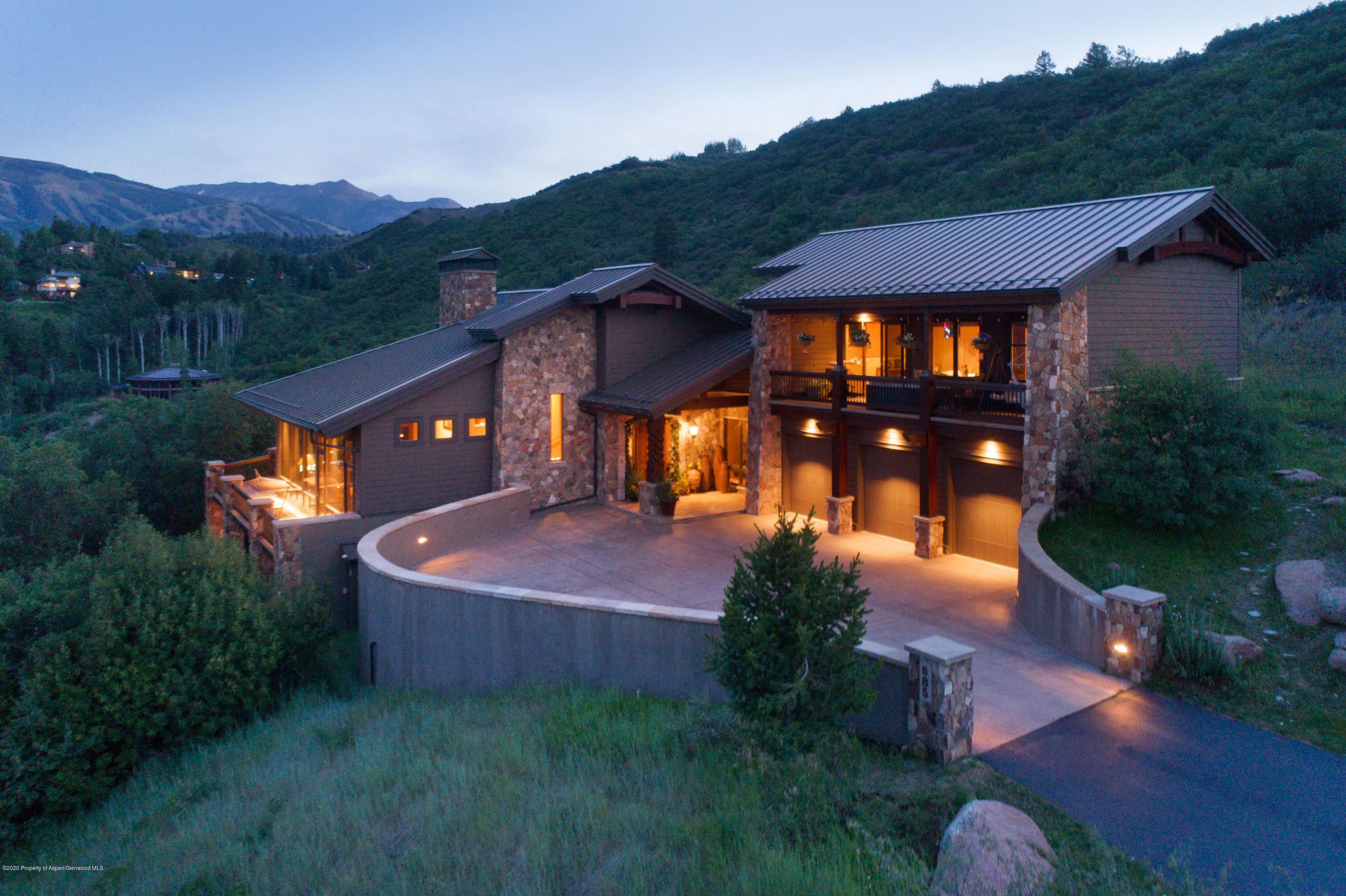 685OakRidge_HiRes_200721004