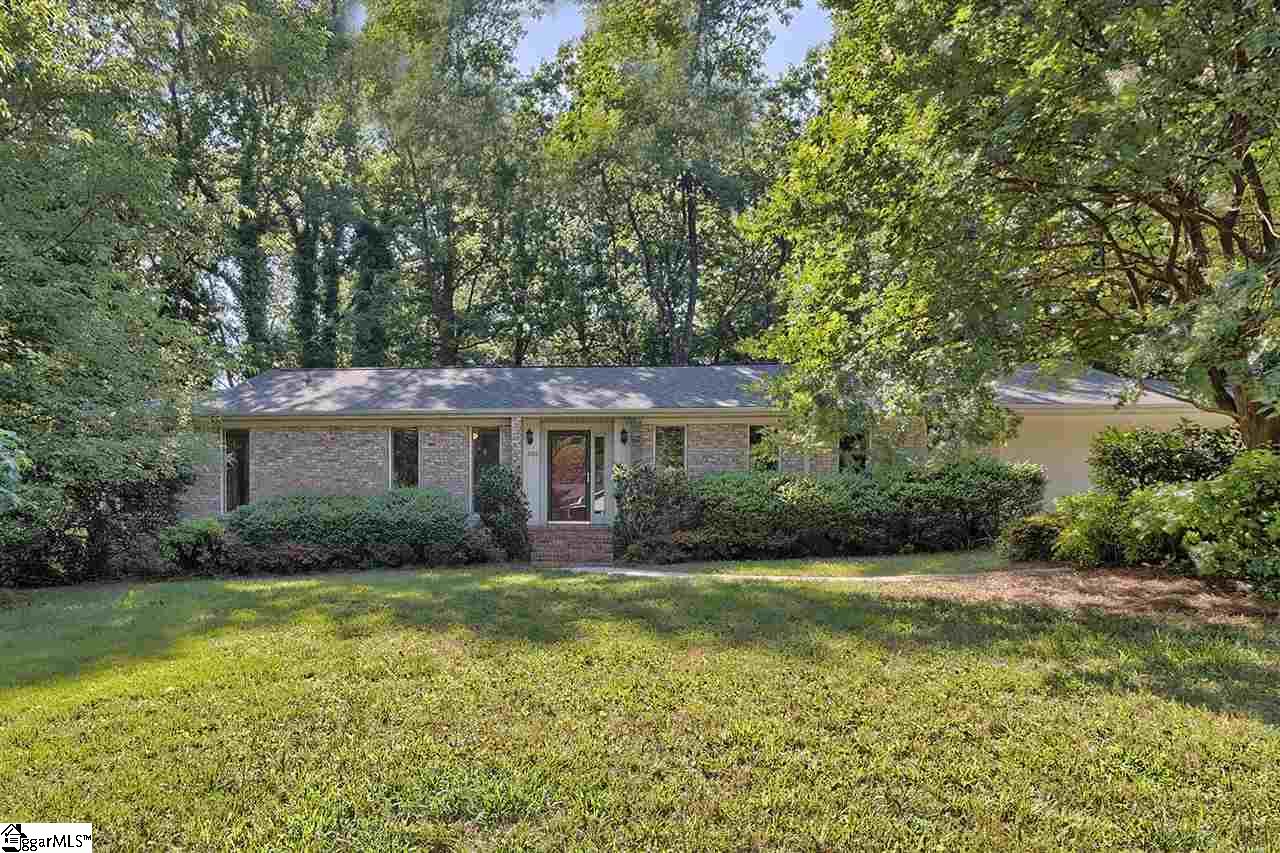 206 Crepe Myrtle Court Greenville, SC 29607 - Photo 1 of 25 Gallery Image 1