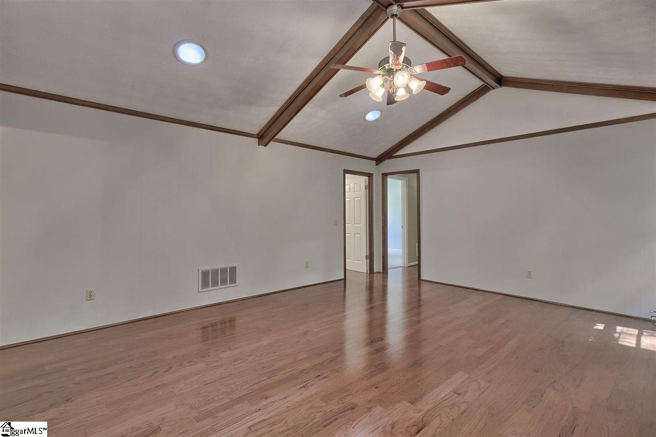 206 Crepe Myrtle Court Greenville, SC 29607 - Photo 13 of 25 Gallery Image 13