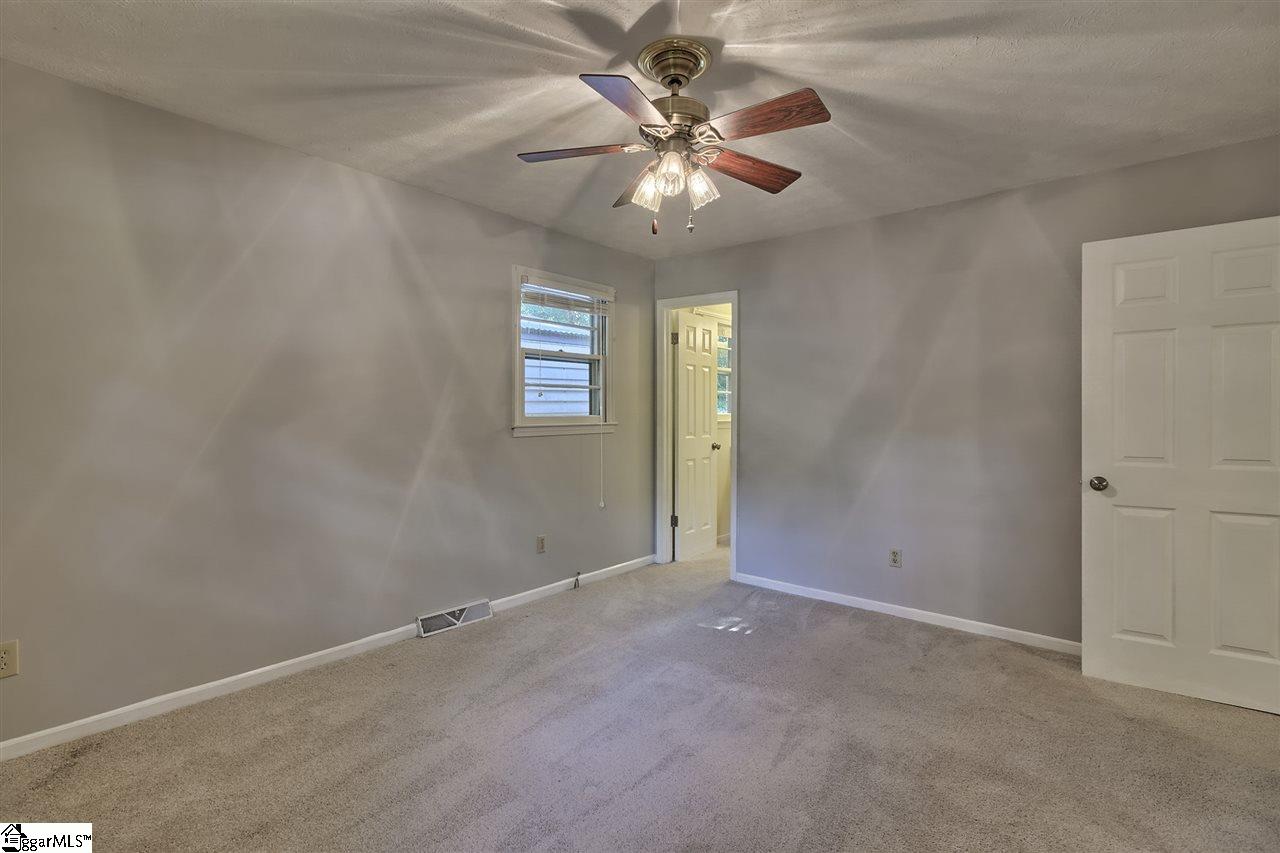 206 Crepe Myrtle Court Greenville, SC 29607 - Photo 23 of 25 Gallery Image 23