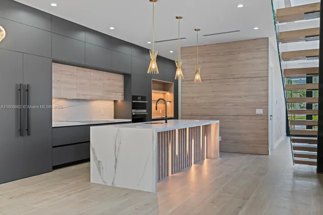 $1,400,000 | 1318 Northeast 16th Terrace, Fort Lauderdale, FL 33304