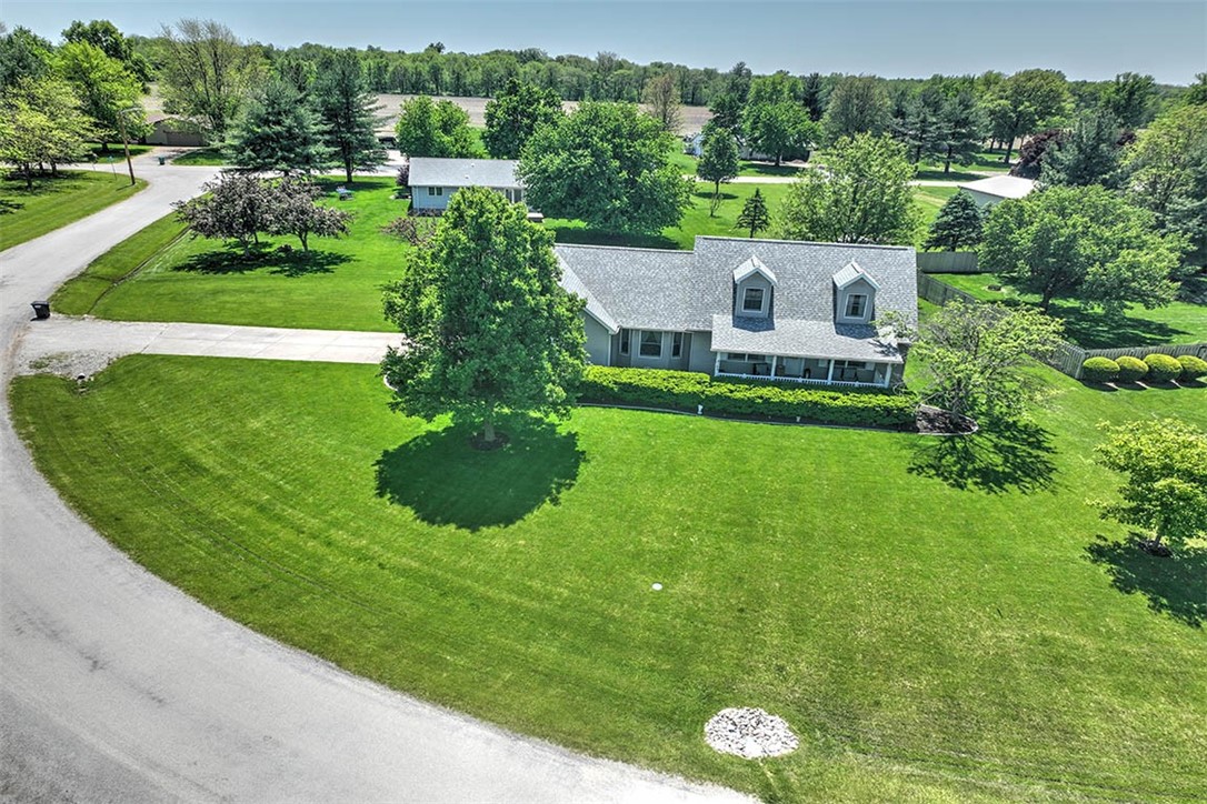 8165 Burgett Drive Decatur, IL 62521 - Photo 24 of 29