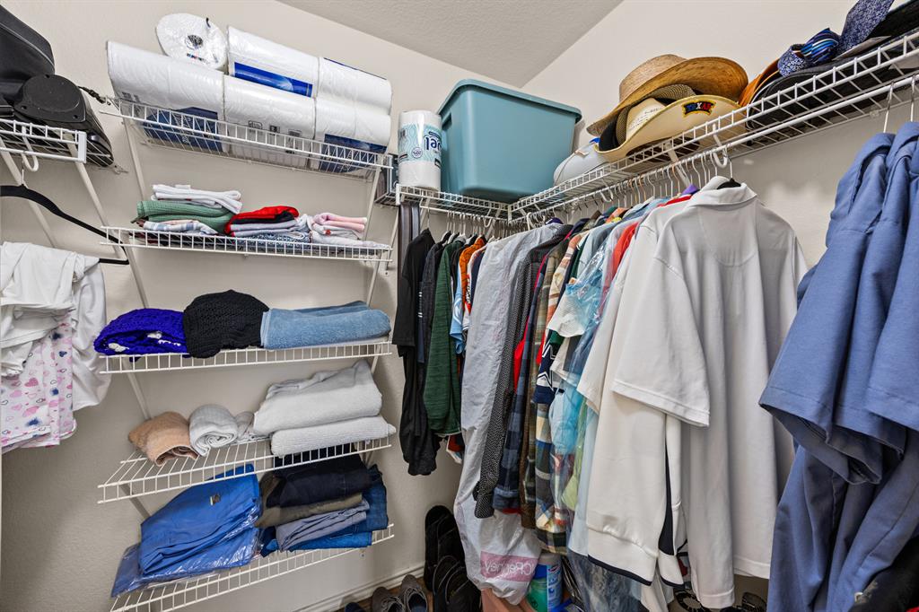 2304 Wilma Rudolph Road Austin, TX 78748 - Photo 12 of 18 View of walk in closet