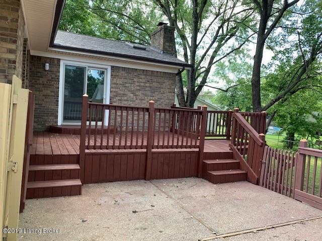 6706 El Rancho Road Louisville, KY 40291 - Photo 40 of 41 Deck3