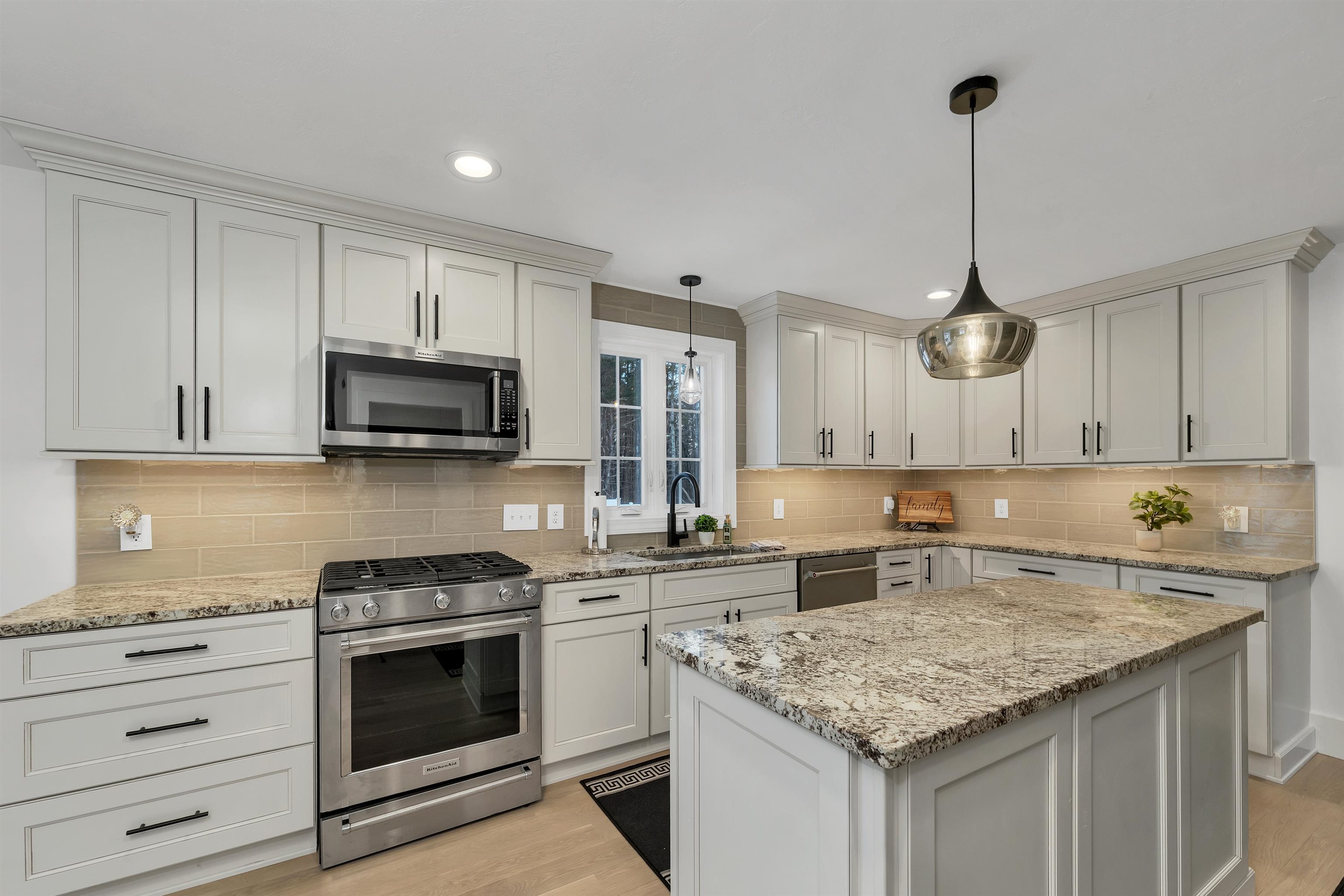 3 Pages Lane Atkinson, NH 03811 - Photo 9 of 55