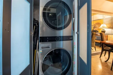 $550,000 | 1905 North Ocean Boulevard, Unit 3A, Fort Lauderdale, FL 33305