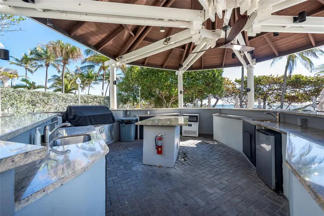 $550,000 | 1905 North Ocean Boulevard, Unit 3A, Fort Lauderdale, FL 33305