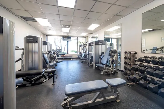 $550,000 | 1905 North Ocean Boulevard, Unit 3A, Fort Lauderdale, FL 33305