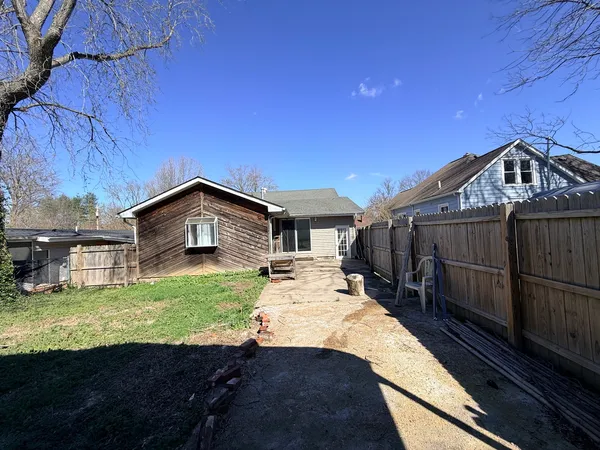 $110,000 | 2123 Clay Street, Murphysboro, IL 62966
