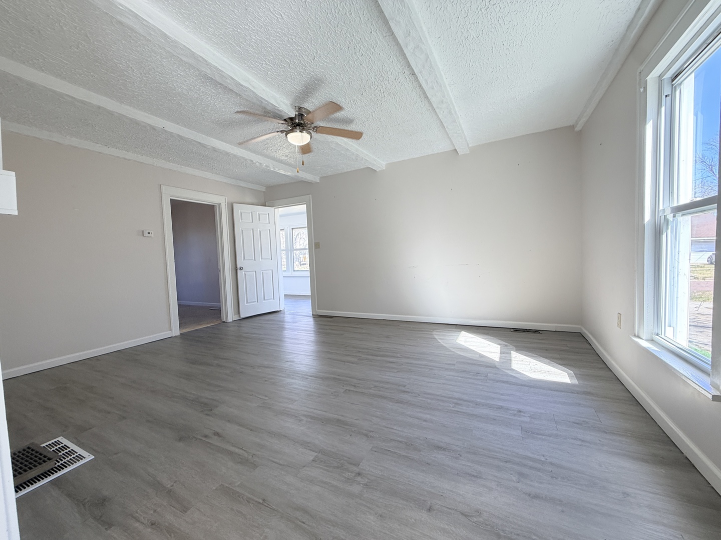 2123 Clay Street Murphysboro, IL 62966 - Photo 8 of 49