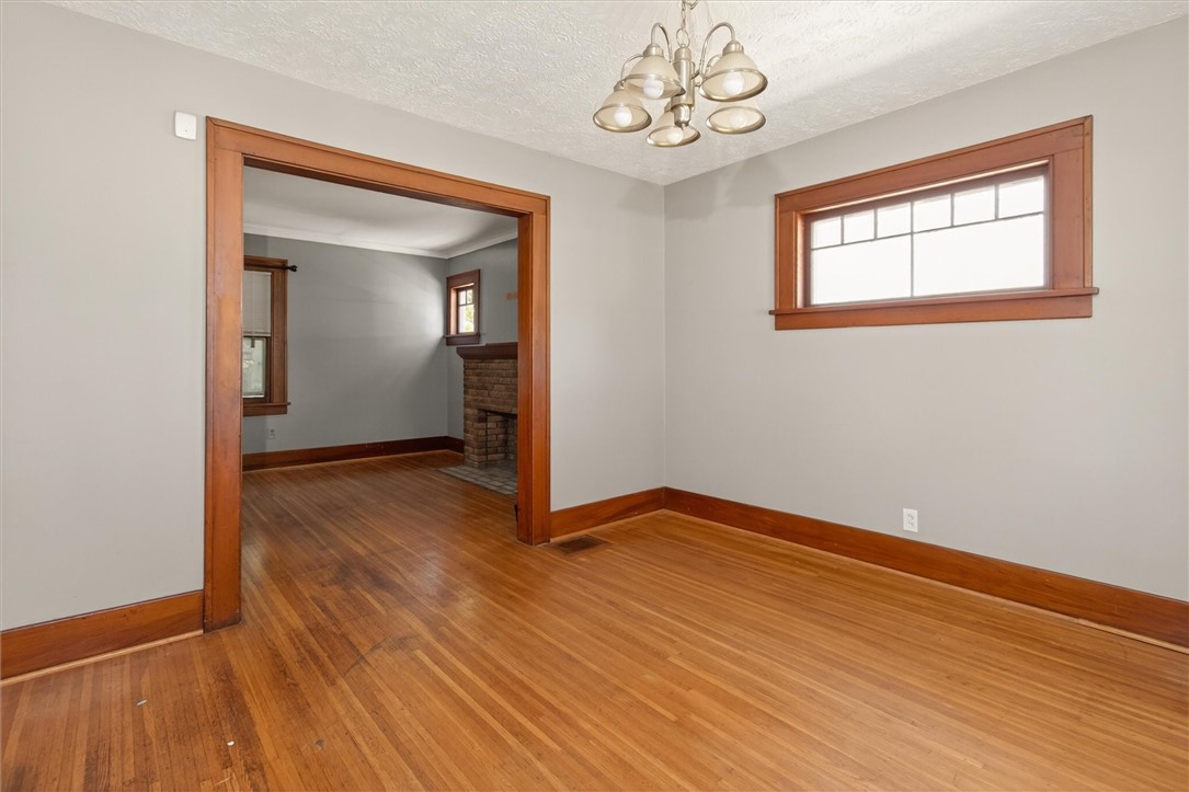 80 Pershing Drive Rochester, NY 14609 - Photo 9 of 37
