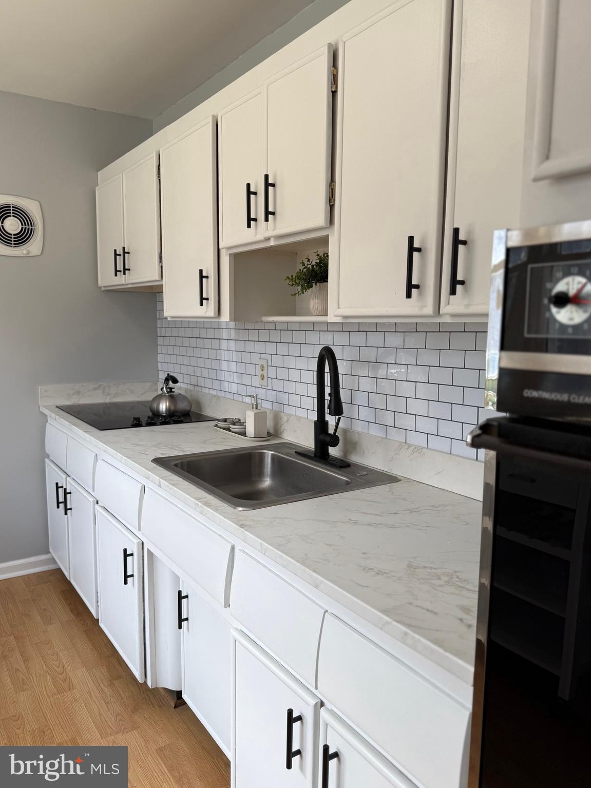 3010 Thomas Road Bryans Road, MD 20616 - Photo 4 of 15 Crisp White Cabinets