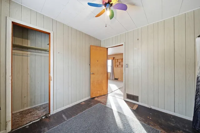 $89,900 | 610 Fairyland Avenue, Jackson, MI 49201