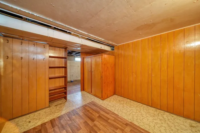 $89,900 | 610 Fairyland Avenue, Jackson, MI 49201