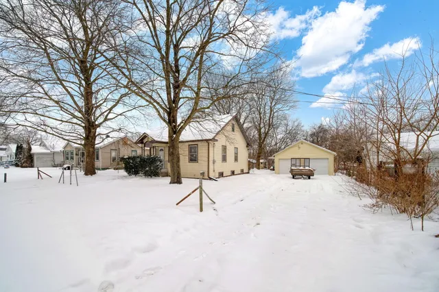 $89,900 | 610 Fairyland Avenue, Jackson, MI 49201