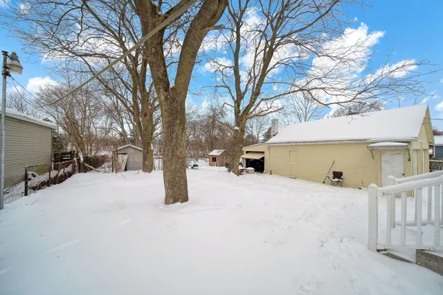 $89,900 | 610 Fairyland Avenue, Jackson, MI 49201