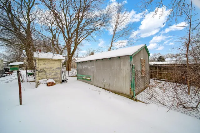 $89,900 | 610 Fairyland Avenue, Jackson, MI 49201